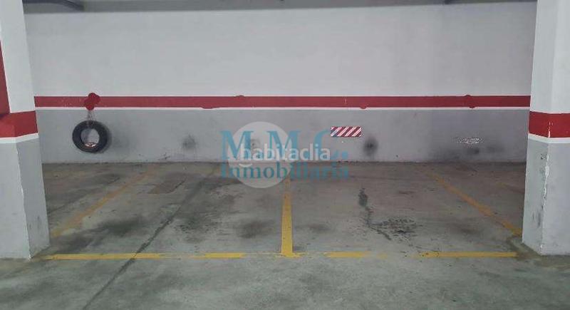 Foto c8b4a98a-eef4-4ca2-a920-a928281b9340. Aparcament cotxe a Aguadulce Sur Roquetas de Mar
