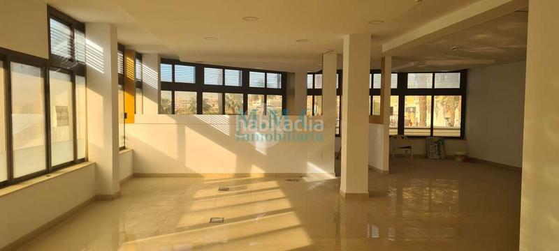 Foto 8e1ffa38-7549-4f6c-a702-93dd06993915. Location local commercial dans El Parador de las Hortichuelas Roquetas de Mar