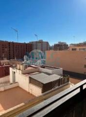 Etagenwohnung in Plaza de Toros - Santa Rita