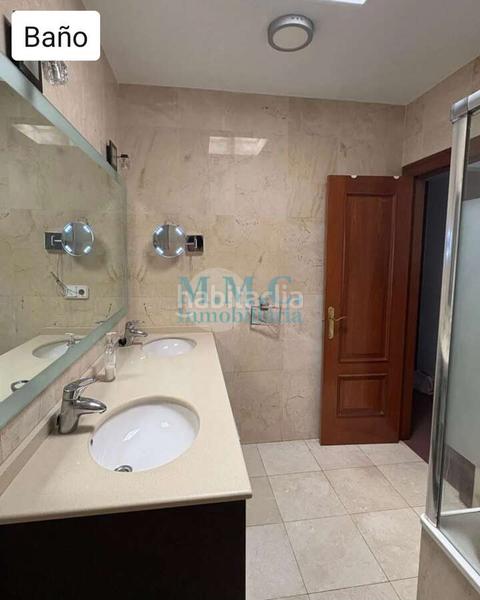 Foto fe8f8155-7406-4722-8069-2979779ce9b5. Tríplex amb aparcament a Aguadulce Sur Roquetas de Mar