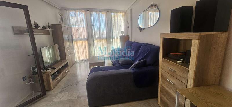 Foto 658300f0-e869-4971-abe2-e5cd18e720f1. Appartamento con parcheggio piscina in Aguadulce Norte Roquetas de Mar