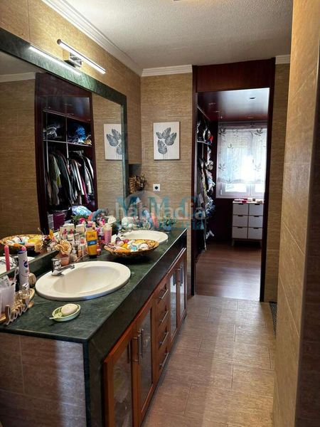 Foto 3a6d88ce-f7aa-42dc-bbfe-a6dcec8c8c35. Duplex avec parking dans La Envía Vícar