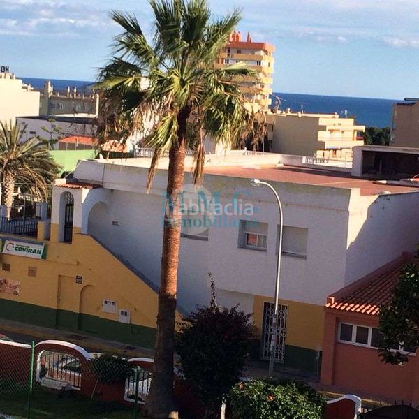 Foto c1a0ceb1-4a8b-4eb6-9329-e5d462e337d6. Pis amb piscina a Aguadulce Norte Roquetas de Mar