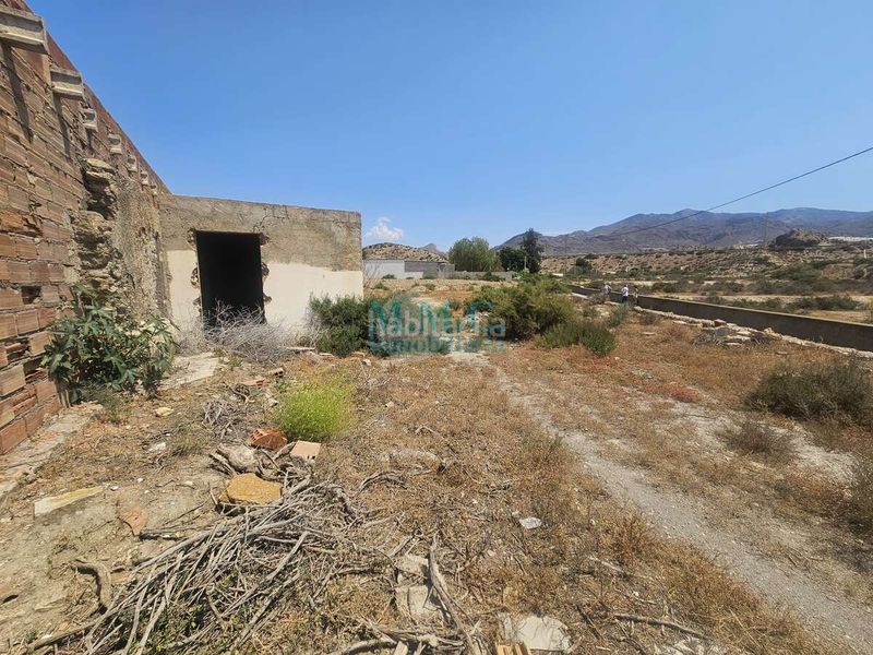 Foto ce090f31-704c-4e17-a8ce-3618729ca536. Finca rústica en Rioja