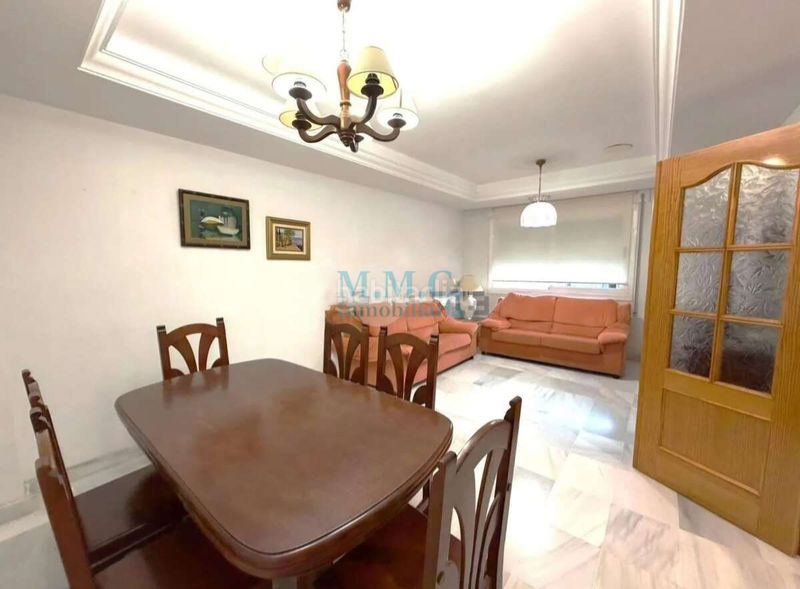 Foto 5c01ed02-62d2-45aa-8fa9-cbd539751837. Tríplex amb aparcament piscina a Aguadulce Sur Roquetas de Mar