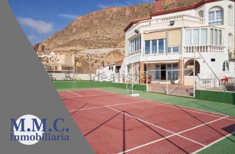 Foto b78a728b-6ce8-489c-a6da-cc334ce96d19. Chalet with heating parking pool in El Puerto Roquetas de Mar