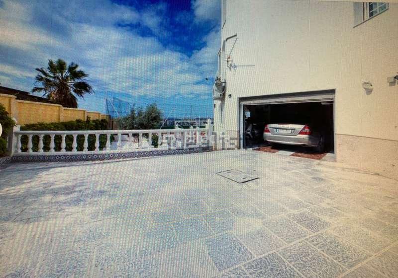 Foto 1fc24f0c-5df4-47ef-aedc-cf18cfea04e1. Chalet avec chauffage parking piscine dans El Puerto Roquetas de Mar