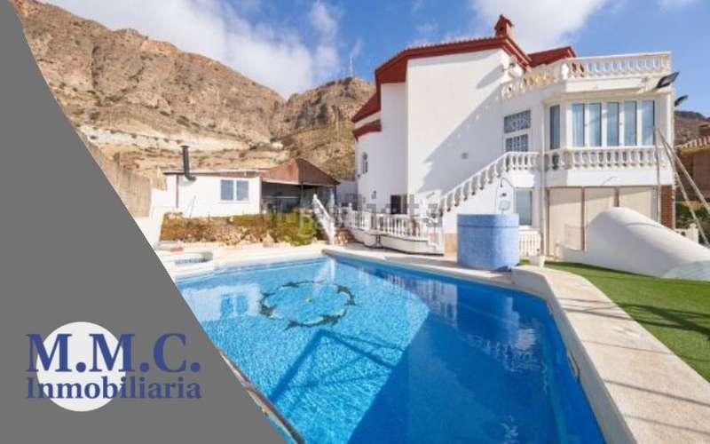 Foto 7f3b110c-1ee1-4374-b293-58bba68adbad. Chalet con riscaldamento parcheggio piscina in El Puerto Roquetas de Mar