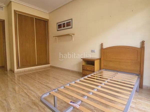 Foto 60e9bbfb-519e-4438-a097-17a23cd97344. Pis a Benejúzar