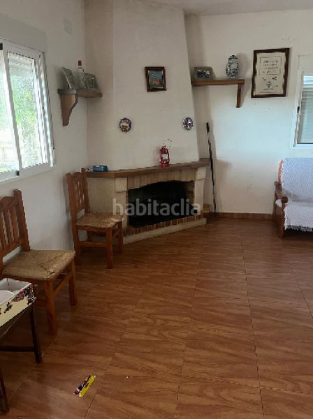 Foto f23fd195-c71b-4e19-afd8-2f1090e65448. Casa aparellada a Daya Nueva