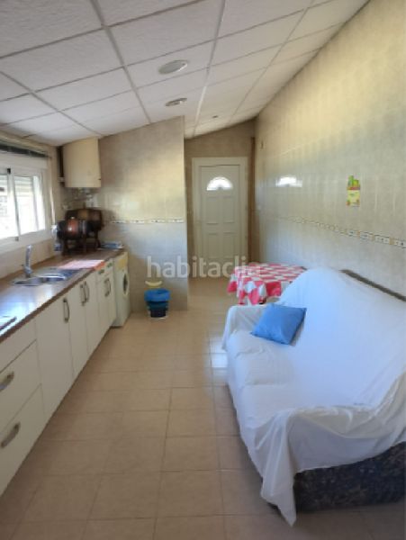 Foto fc8dc006-ed9d-4414-846c-6be00a1c9013. Xalet amb aparcament a Rafal