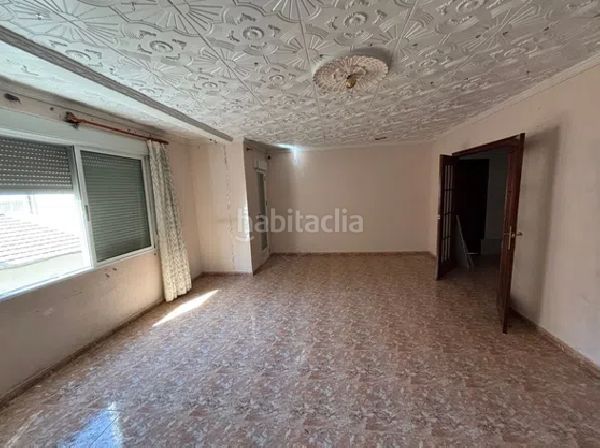 Foto ddf93d18-16c2-48a8-b8d1-2f57e0a5a575. Casa aparellada a Rojales