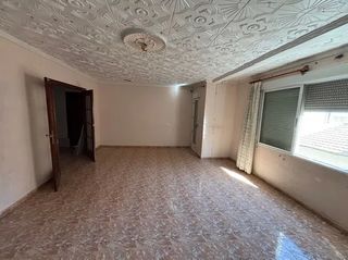 Casa aparellada a Rojales. !cdatapotencial brutal! casa de 204m en rojales  4 hab, balcón,