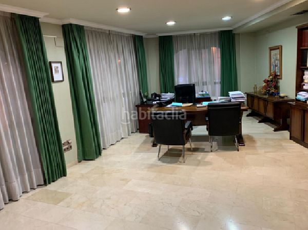 Foto 210b0526-e68a-4546-b25d-051d878b26b6. Local comercial a Nou Altabix Elche / Elx