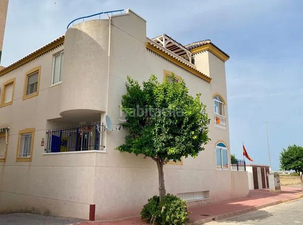 Foto e6e8251f-ffa2-4134-82c8-fba858b1d576. Dúplex amb aparcament a Formentera del Segura