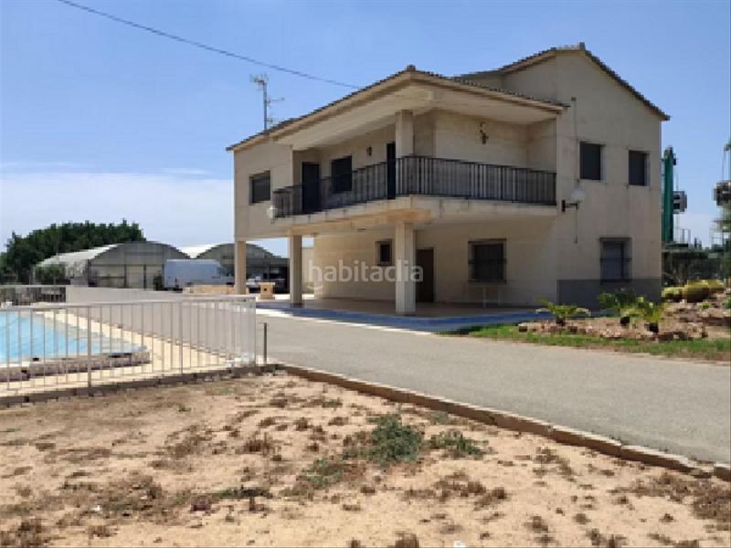 Foto 30d95fe0-da33-467b-8787-8647fe0cfe9b. Chalet avec parking piscine dans Torrellano Elche / Elx