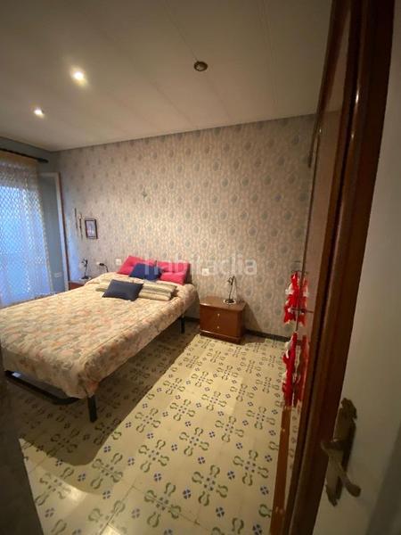 Foto e51872f1-a585-439c-b86c-4f0c5cf53846. Casa pareada !cdatase vende casa centro en Novelda