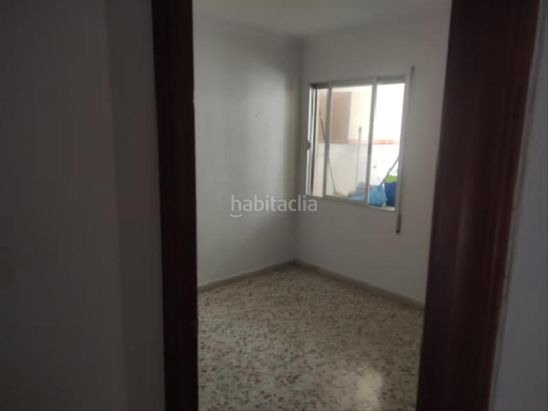 Foto cd98d1b8-bd7f-4e57-8848-a95440efdf4c. Pis a Albatera