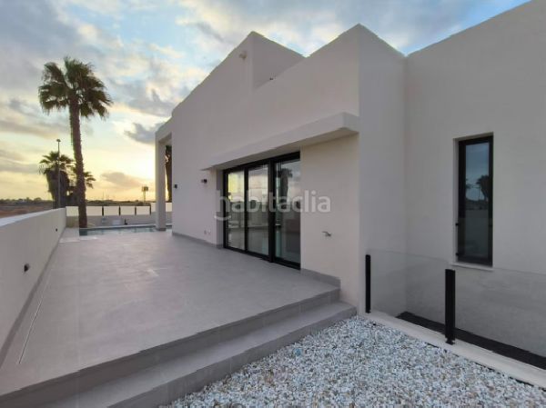 Foto 0278d4f8-e66d-4bb4-be84-77fef0f2d520. Xalet amb calefacció aparcament piscina a Rojales