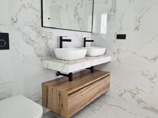 Foto ae349e49-d781-4bf4-8cbf-7449dc6eab27. Xalet amb calefacció aparcament piscina a Rojales