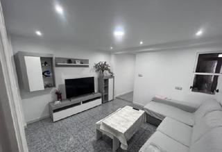 Pis a Peña de las Águilas. !cdatapiso reformado y amueblado 3 habitaciones