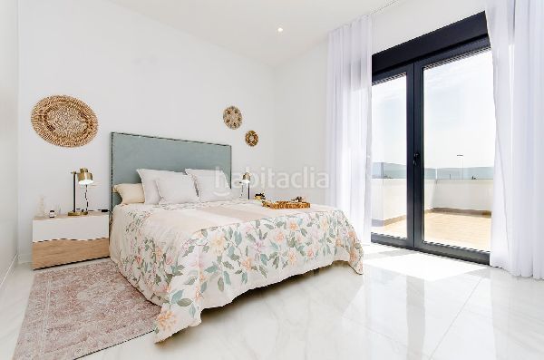Foto cc783624-2e62-413e-a6fa-1a17c11e643d. Xalet amb aparcament piscina a Polop