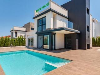 Chalet in Entremares. !cdatala manga del mar menor obra nueva en venta villa