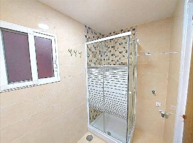 Foto a26c4981-ff10-460f-9d0d-c7d479f2e8a0. Piso !cdataexcelente piso en irresisitible zona en Alicante