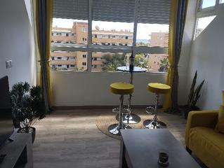 Appartement à Guardamar Playa. !cdataapartamento reformado con vistas al mar y plaza de garaje