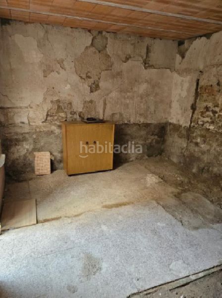 Foto 73799302-d3f9-47f4-b79d-08fa6139e15d. Casa aparellada a Novelda