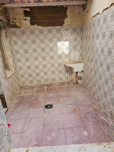 Foto a91d69a5-93dd-4275-bf79-395c2ce79beb. Casa aparellada a Novelda
