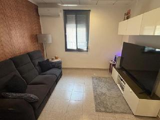 Pis a San Crispín. !cdatapiso 3 habitaciones amueblado y patio en carrus