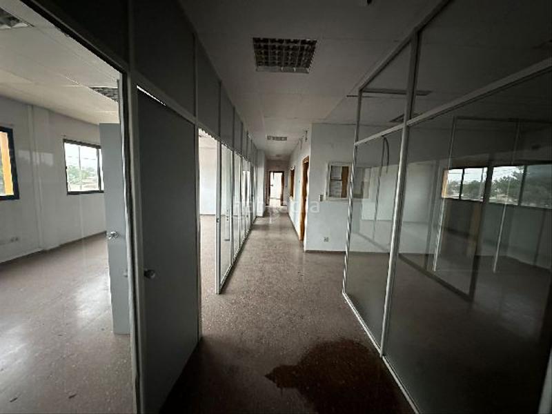 Foto e8afade7-f4f7-4ed0-89fb-8ff3ed5770ef. Nave industrial !cdataoportunidad nave industrial en Aspe