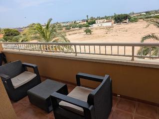 Flat in Las Bayas. !cdatapiso en perfecto estado en las bayas, elche, con amplio ba