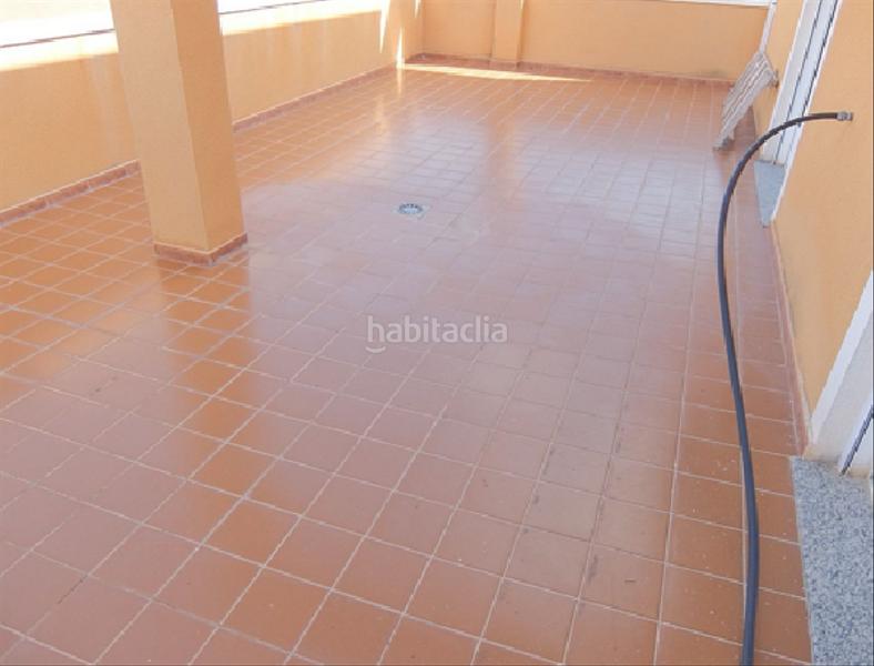 Foto ad3b5f57-4b67-48a3-b95d-5fd9b6523bd9. Ático !cdataático con gran terraza 3habit. en Formentera del Segura