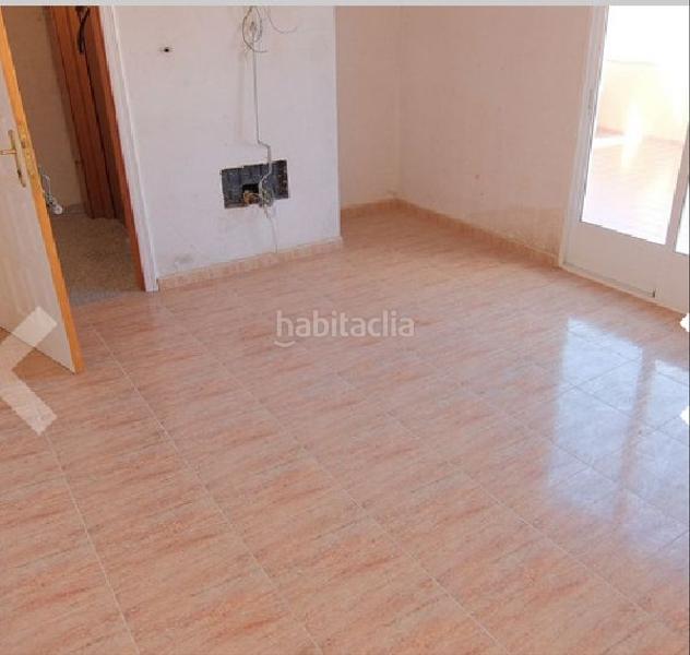 Foto f17eb786-d012-4a0b-9d41-f98cdaeb4fe9. Ático !cdataático con gran terraza 3habit. en Formentera del Segura