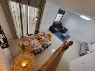 Duplex à San Miguel de Salinas. !cdatadúplex recien reformado con jardín, terraza, piscina y pla