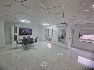 Doppelhaus in Almoradí. !cdatacasa de recién reformada 180m2 con terraza de 180m en el c