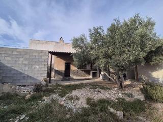 Maison jumelée à San Isidro. !cdatacasa para reformar con almacén de 198m  jardin de 112m2 en