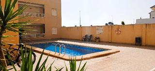 Pis a Montesinos (Los). !cdataapartamento en planta baja con piscina y terraza en el cen