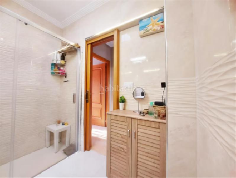 Foto 02aef061-79b3-4814-ba37-361d5c57963a. Duplex with parking pool in Las Piscinas Naturales Torrevieja