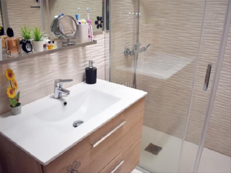 Foto 58131781-3bd4-43c3-b6bc-09bcdcbce526. Duplex with parking pool in Las Piscinas Naturales Torrevieja