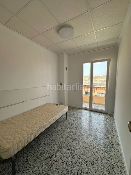 Foto 2635379e-954b-4b59-bfee-56157c0d8c3b. Casa aparellada a Almoradí