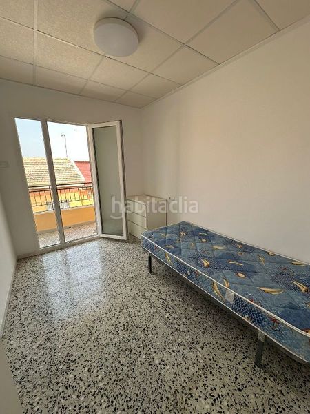 Foto a4f0cda7-113b-48e1-b322-e6f2d3ef5129. Casa aparellada a Almoradí