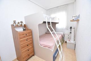 Appartement à Formentera del Segura. !cdata apartamento de 70m con 2 baños, garaje y piscina en forme