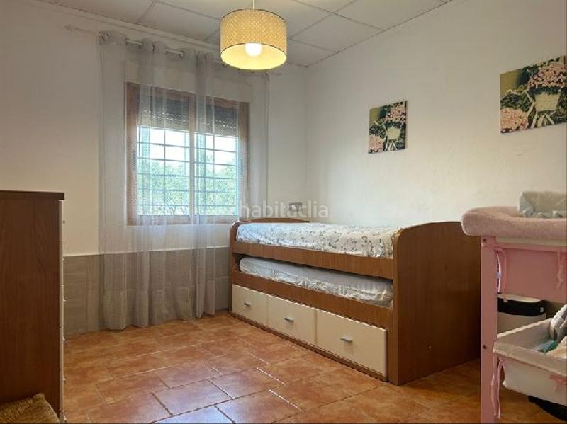 Foto ba825f8c-b5fe-4d78-af8c-3b9e34b888a8. Casa aparellada amb calefacció a Carrús Oeste Elche / Elx