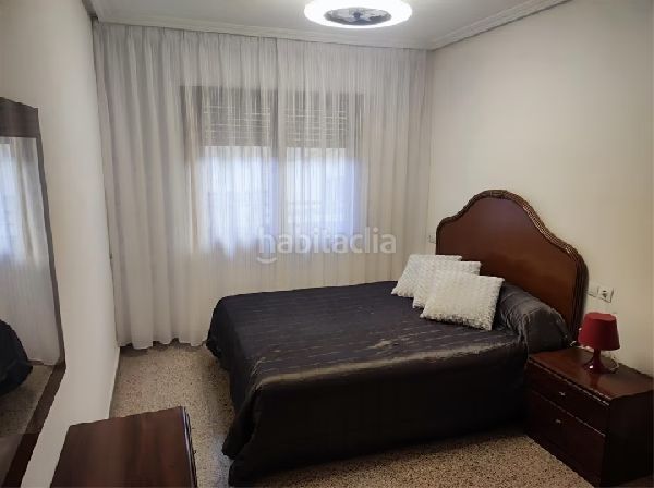 Foto c43b11c2-8d5b-4d42-9fb5-9c711f7a6037. Pis a Almoradí
