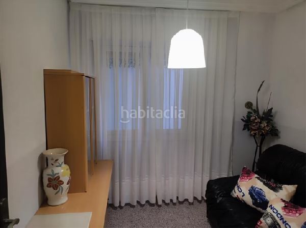 Foto cc129f6e-975e-4aef-b439-3dd4eb1f883f. Pis a Almoradí