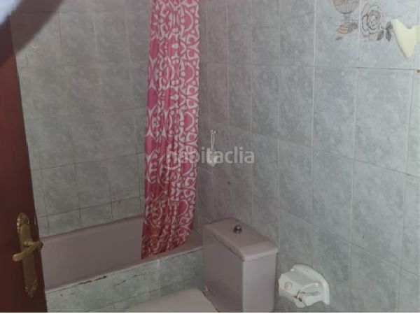 Foto 12258e92-4e5c-4593-9f6e-7f5f5169a9ce. Casa aparellada a Zeneta Murcia