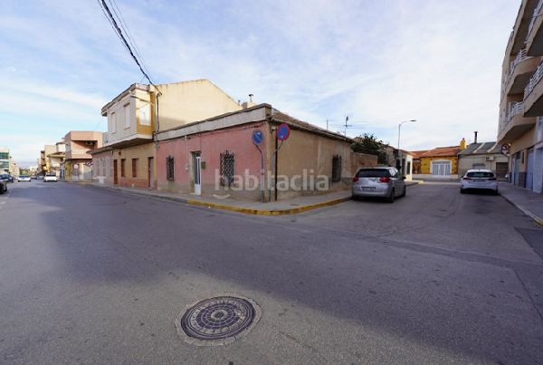 Foto 42f8c111-8a35-4812-a705-f2999e97dc83. Casa aparellada a Benejúzar